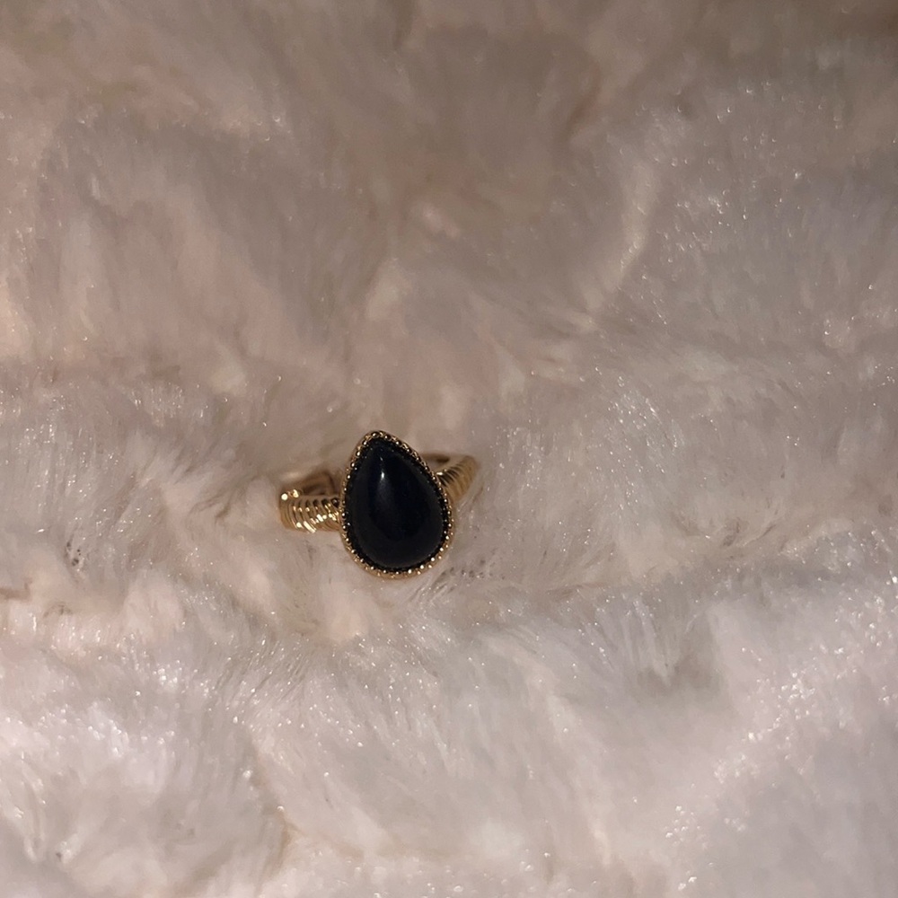 Adjustable gold ring